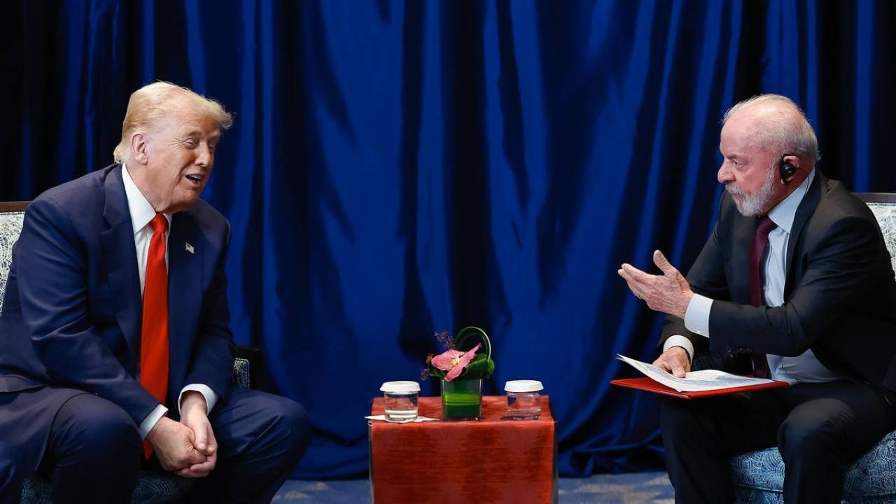 Trump incomoda Lula ao dizer estar mal com o que houve com Bolsonaro