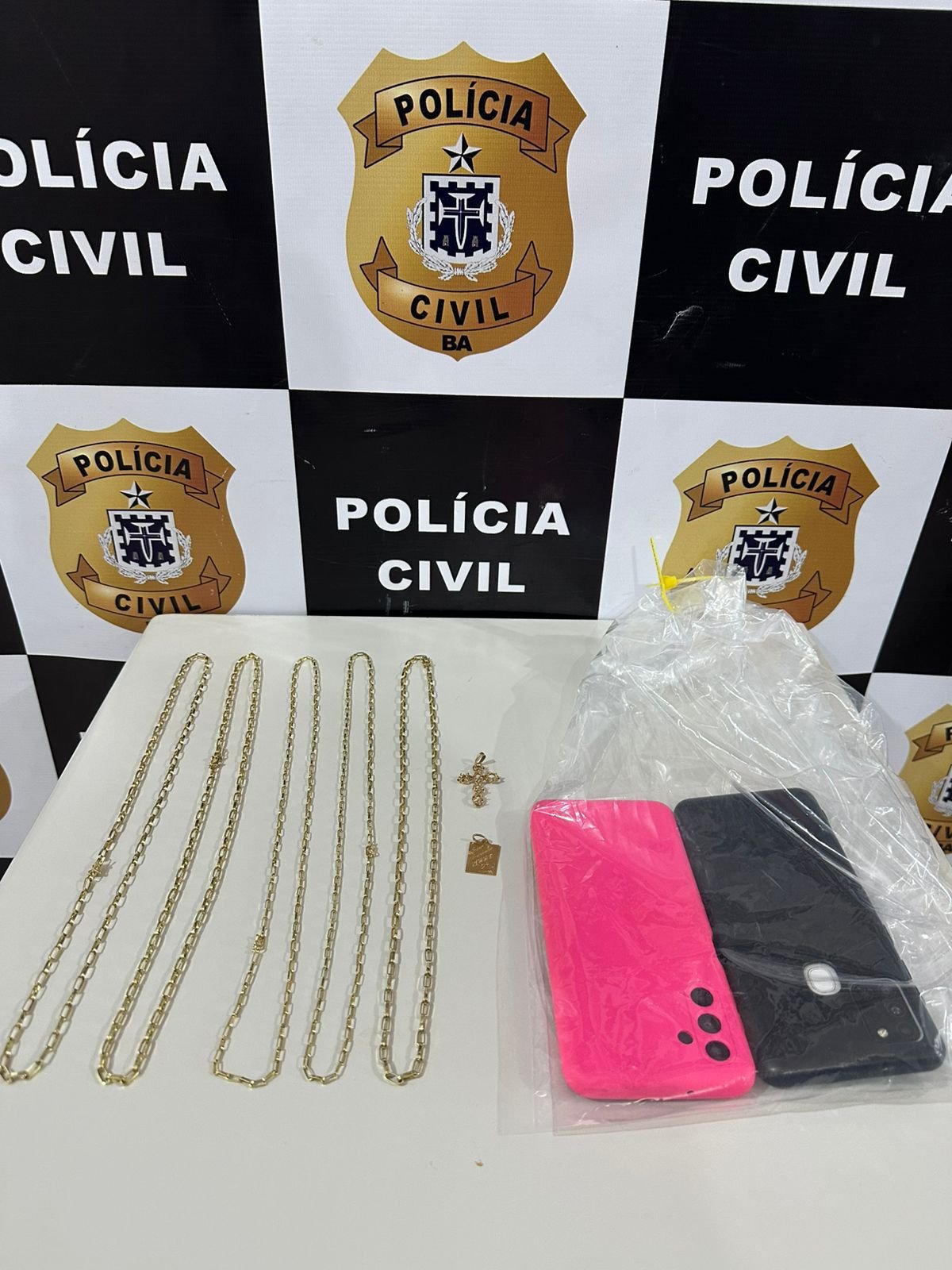 Jóias avaliadas em R$ 200 mil são recuperadas em Vitória da Conquista