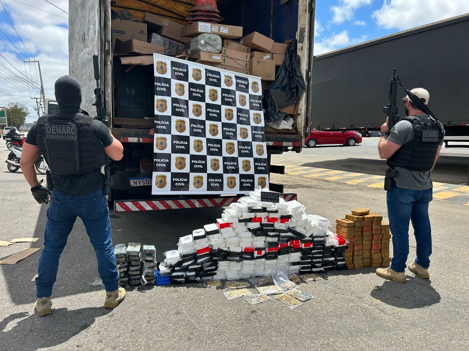 Polícia apreende drogas com destino a Vitória da Conquista