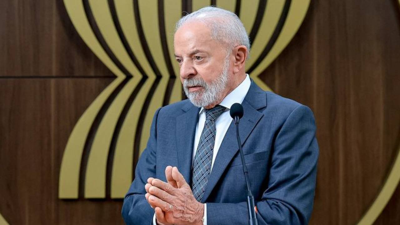 Lula defende traficantes no país que os fuzila