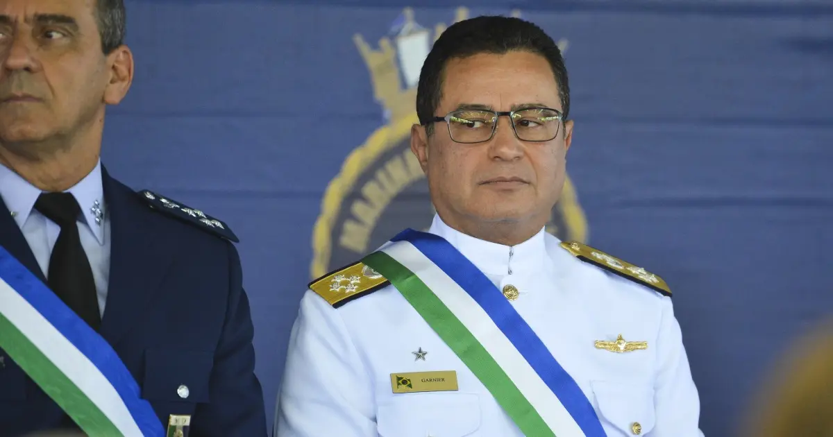 Militares presos e bandidos soltos