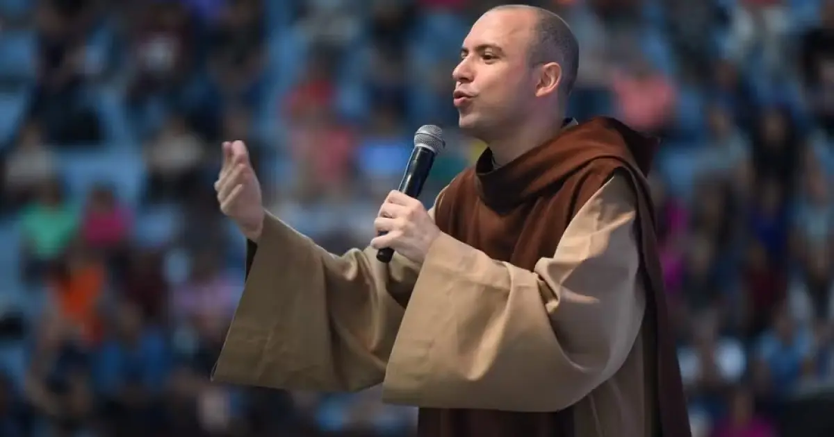 Frei Gilson fará show religioso gratuito em Salvador na noite de Natal