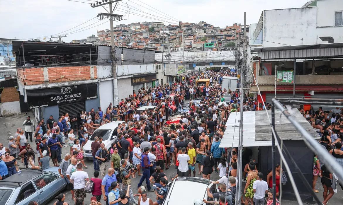 Megaoperação no Rio é aprovada por 67% no Brasil, que não veem exagero