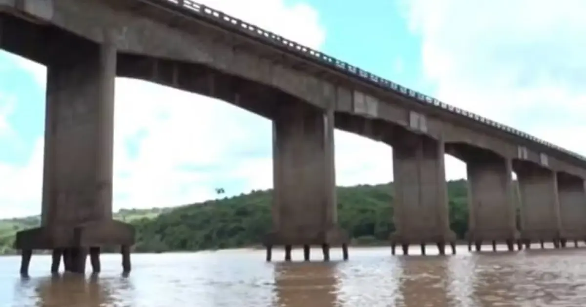 Governo sem planejamento, ponte do Rio Jequitinhonha terá novas limitações