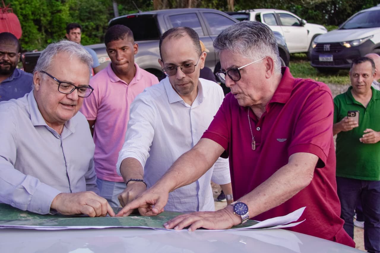 Prefeito Jânio Natal vistoria obras da grande Ponte, em Porto Seguro-Bahia