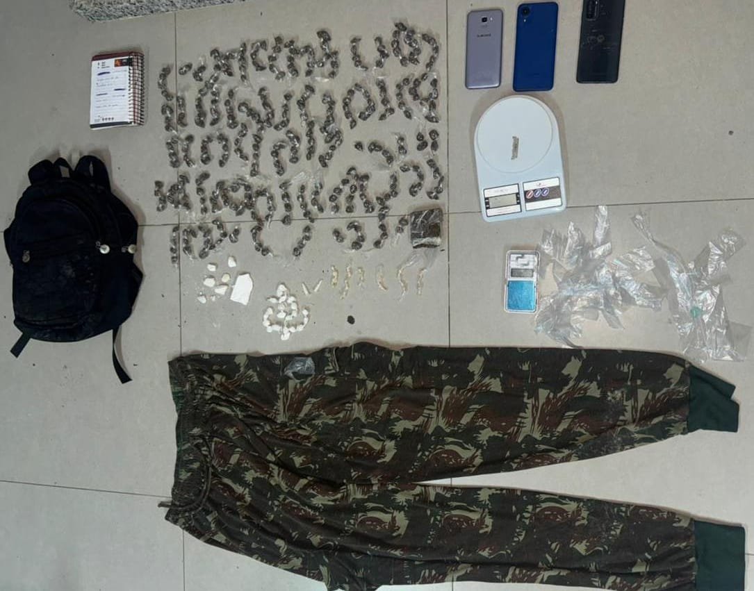 PMBA apreende drogas no bairro Moisés Reis, em Eunápolis