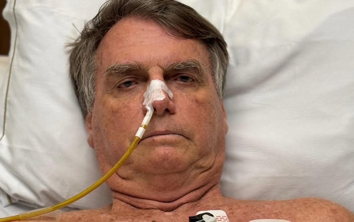 Moraes manda PF avaliar se prisão domiciliar é “melhor alternativa” para Bolsonaro