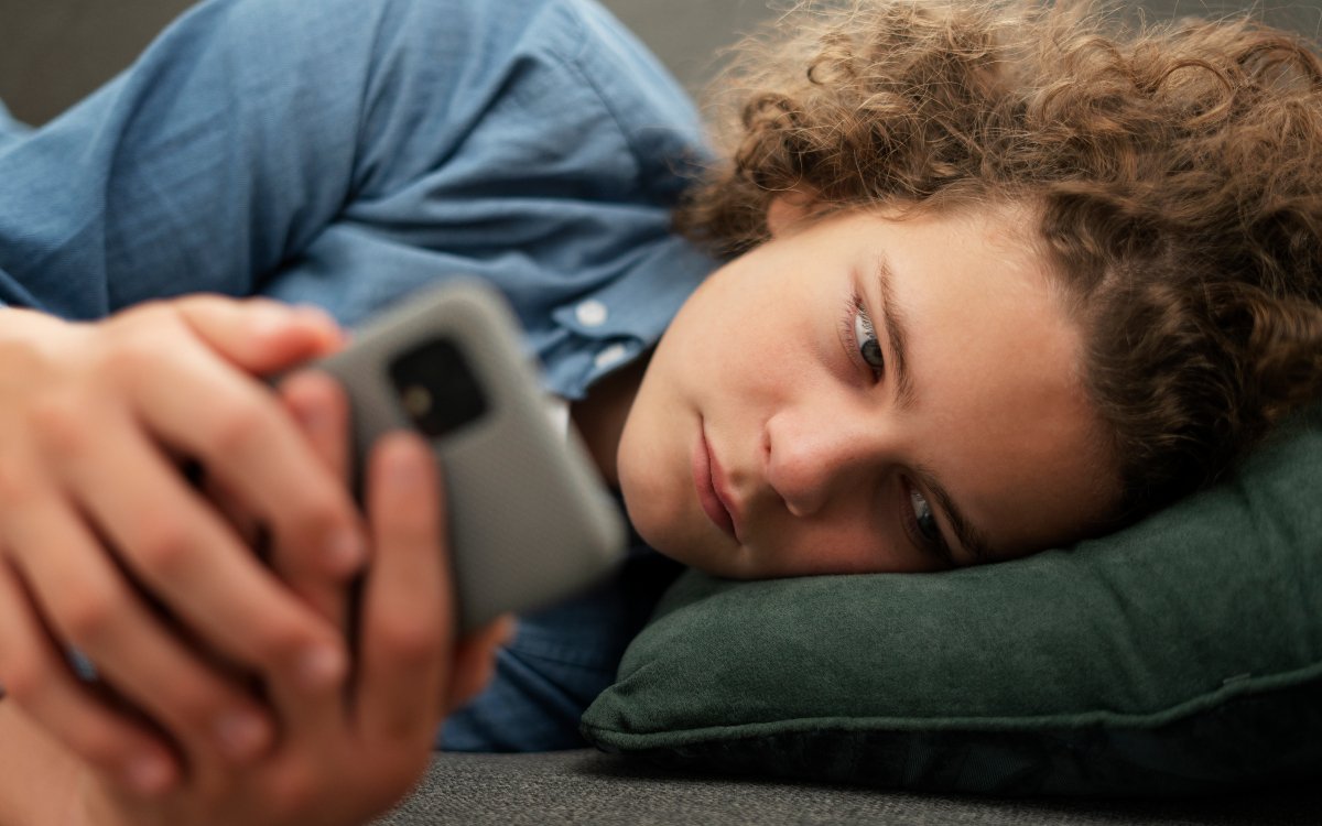 Evitar redes sociais diminui a ansiedade e a depressão, aponta estudo