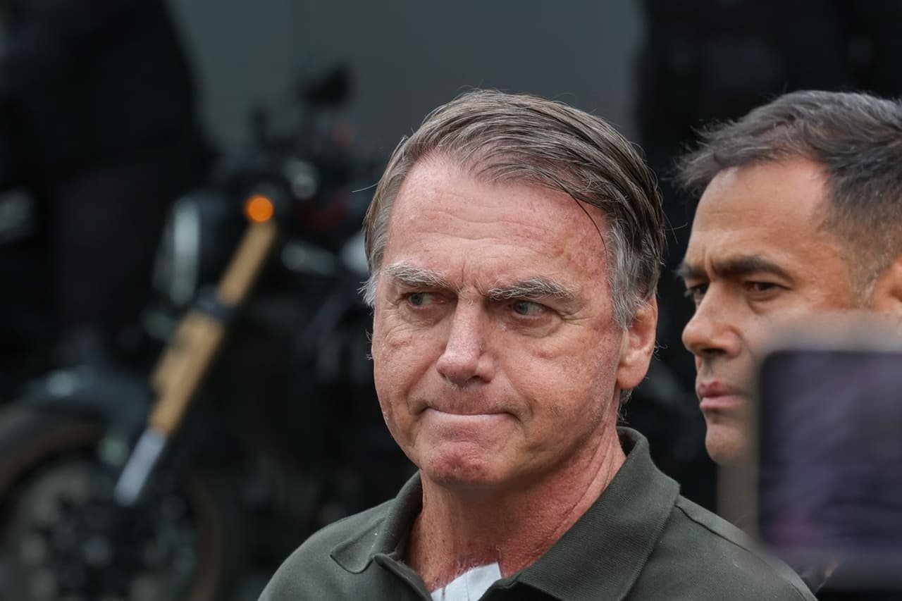 Bolsonaro teve traumatismo craniano, diz médico