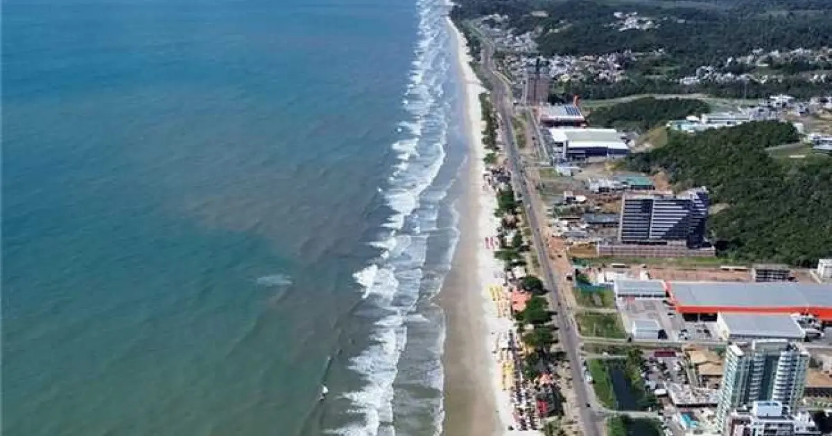 Depois de Itacaré, Ilhéus proíbe cobrança de consumação mínima nas barracas de praia