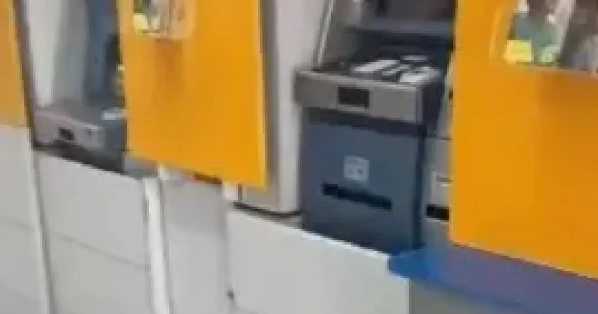 Macumba é encontrada em agência do Banco do Brasil