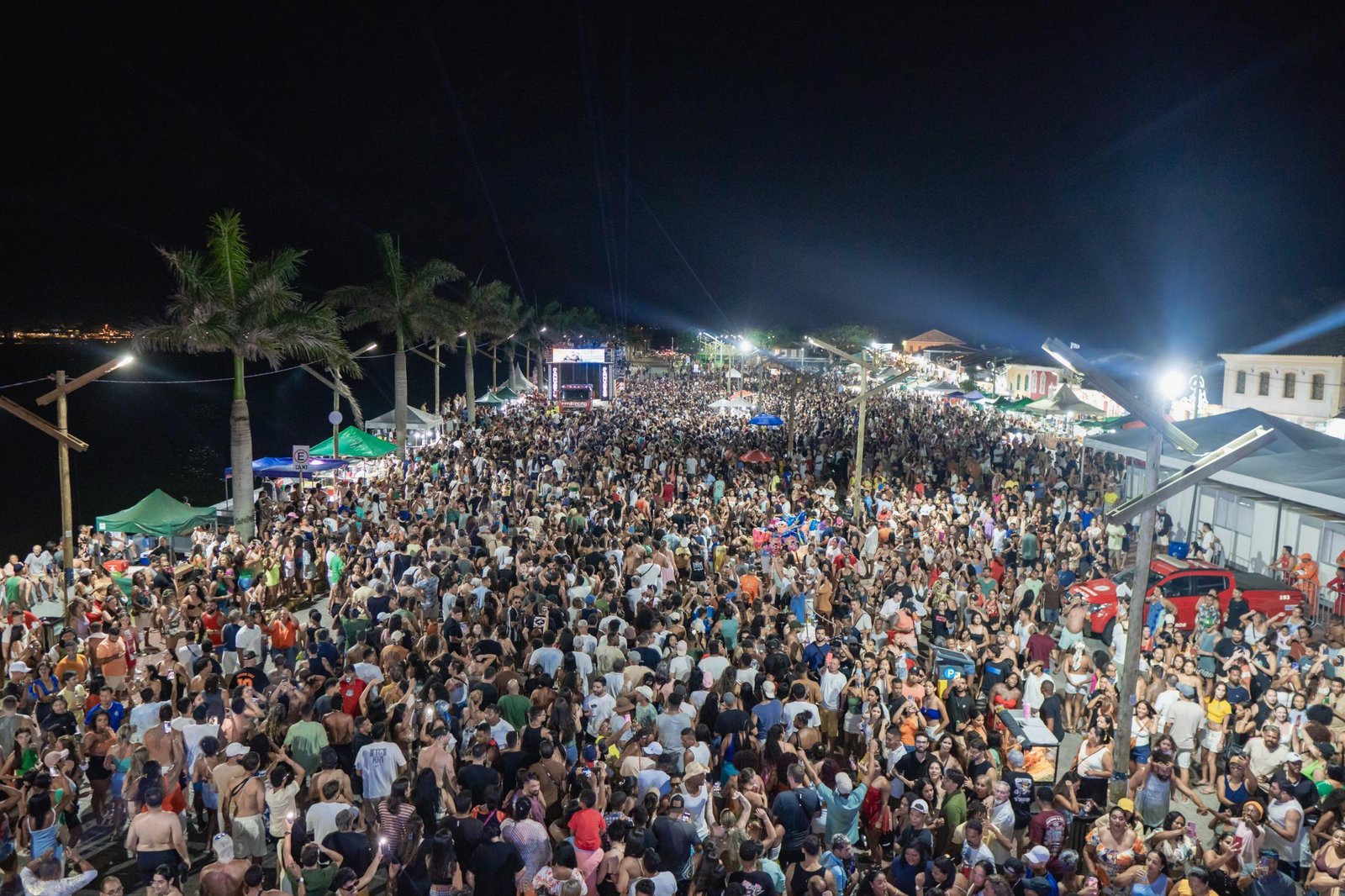 Porto Seguro realiza o maior encontro de trios da história com Igor Kannário e Tomate na Passarela da Cultura