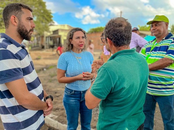 TBT: Prefeita Cordélia Torres realiza visita técnica a obras em Eunápolis