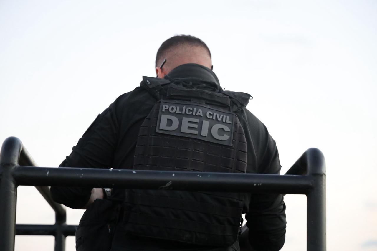 Turista paulista é presa em flagrante por injúria racial em Porto Seguro