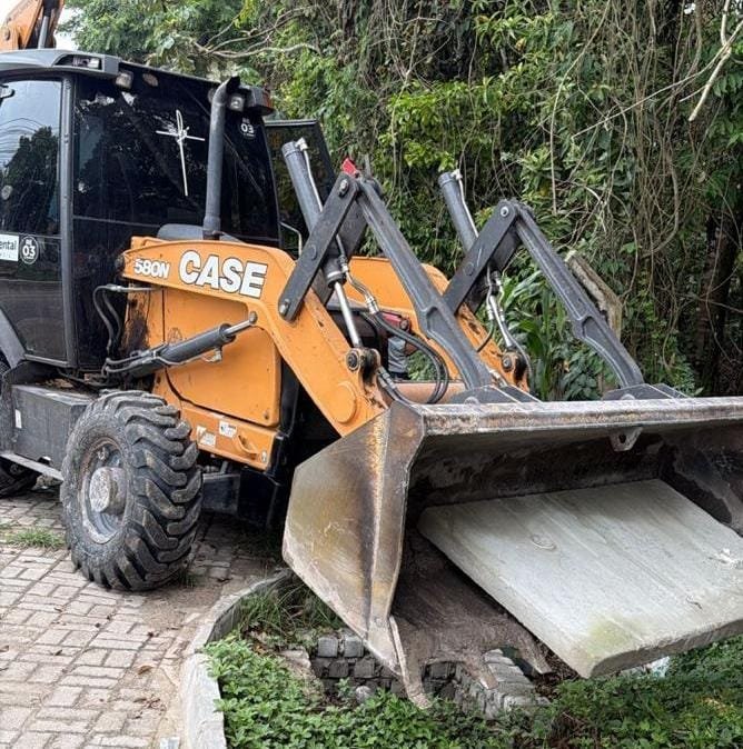 Força tarefa atua em Arraial d’Ajuda para minimizar impactos das fortes chuvas