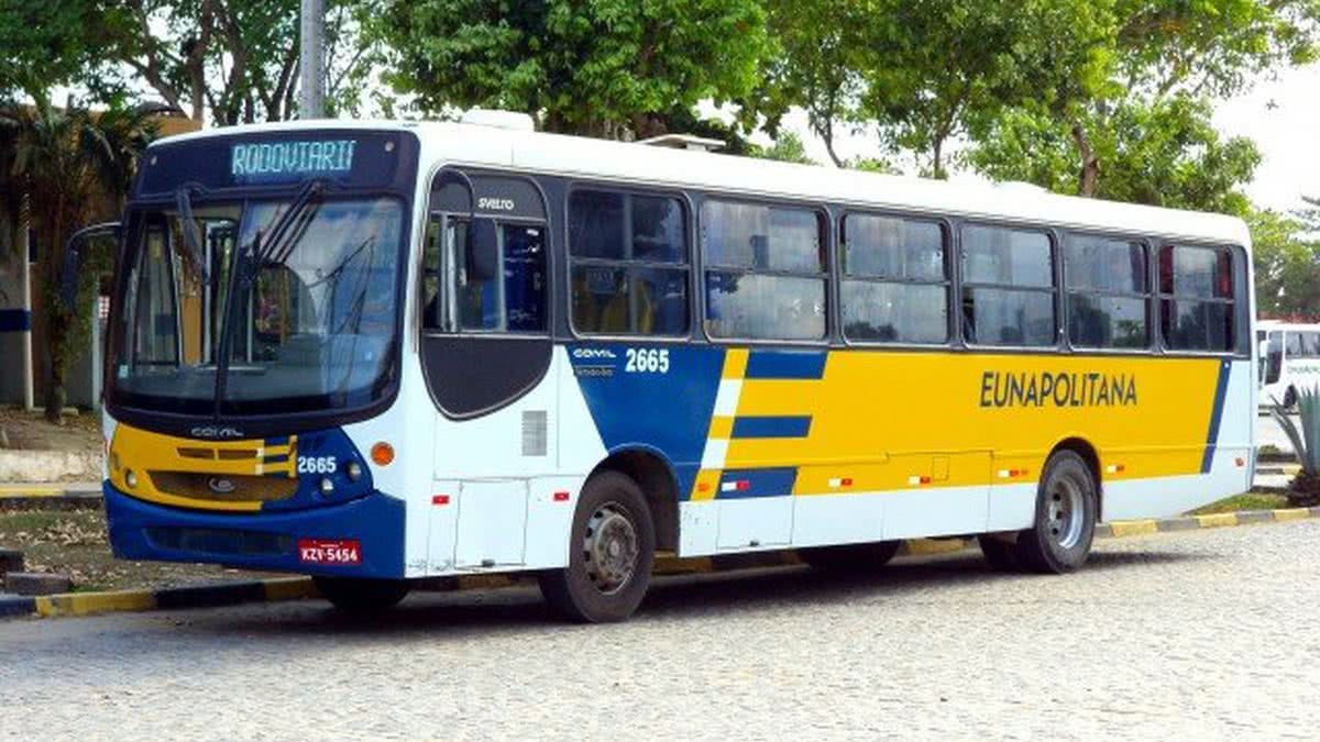 65 dias sem transporte coletivo em Eunápolis: população enfrenta prejuízos e cobra solução urgente