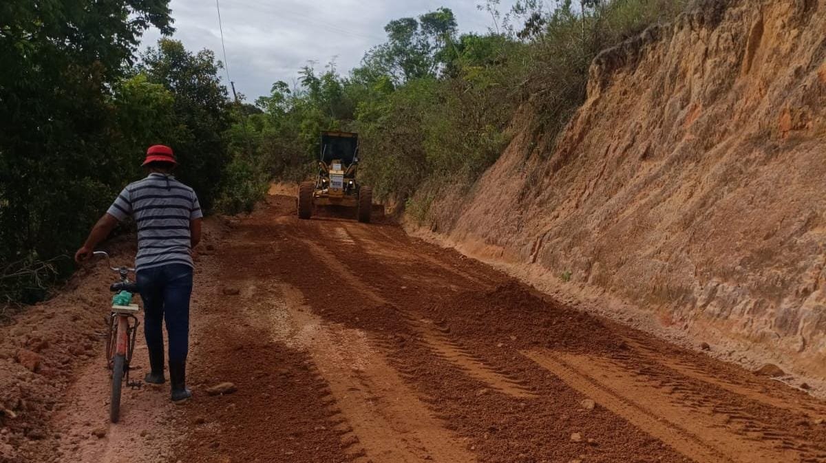 Prefeitura intensifica recuperação de estradas após período de chuvas em Porto Seguro