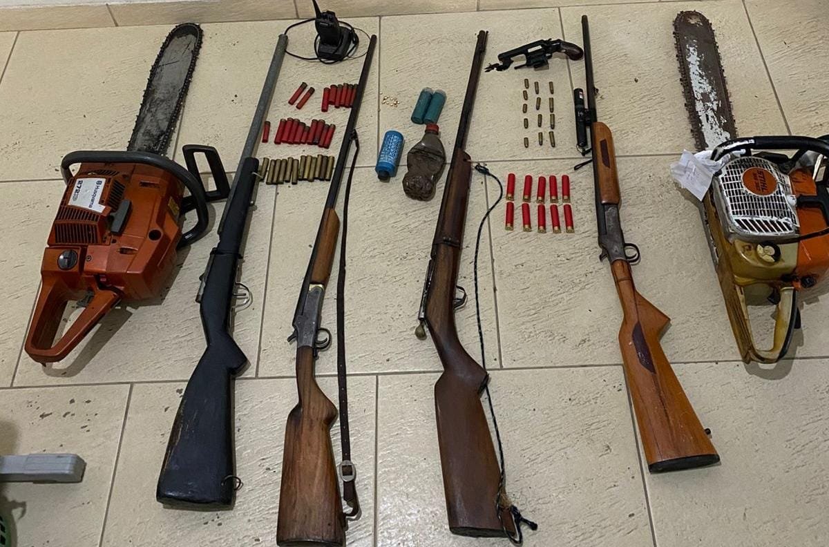 Operação Paz No Campo: dois presos e armas apreendidas em Itapebi-Bahia