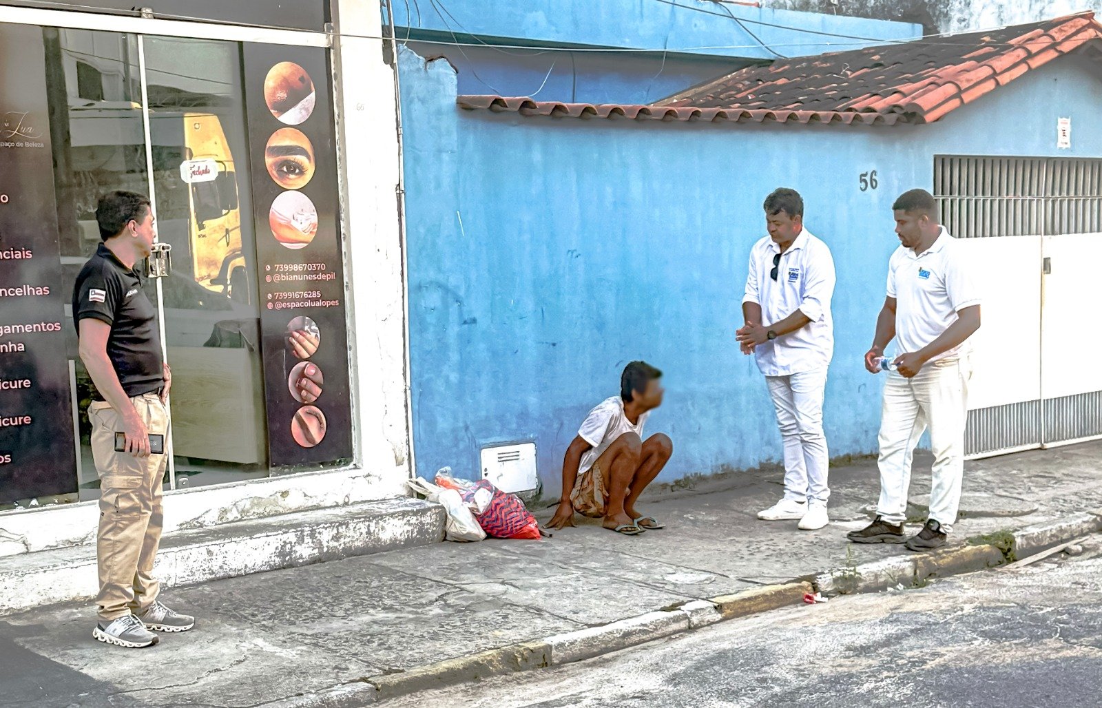 Abordagem social atende cerca de 50 pessoas em situação de vulnerabilidade em Porto Seguro