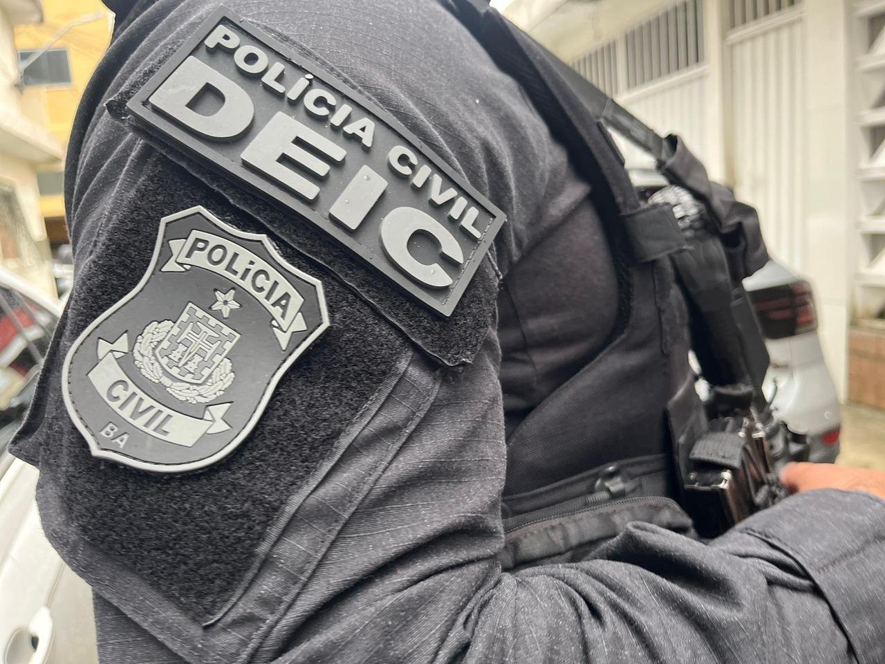 Três pessoas presos por furtos de celulares e perfumes importados em Eunápolis