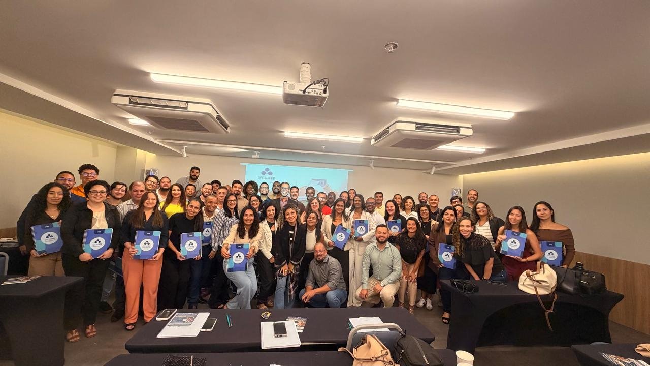 Servidores da Prefeitura de Porto Seguro participam de capacitação em execução orçamentária e financeira em Salvador