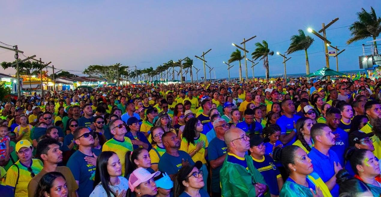 Fé toma ruas de Porto Seguro marcando 526 anos do Brasil com Marcha do Resgate e show da Banda Manancial