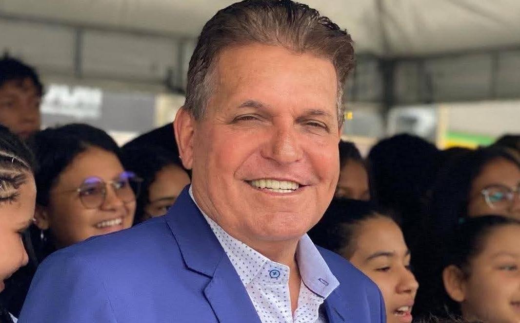 Liderança política forte: o legado de Paulo Dapé no desenvolvimento de Eunápolis