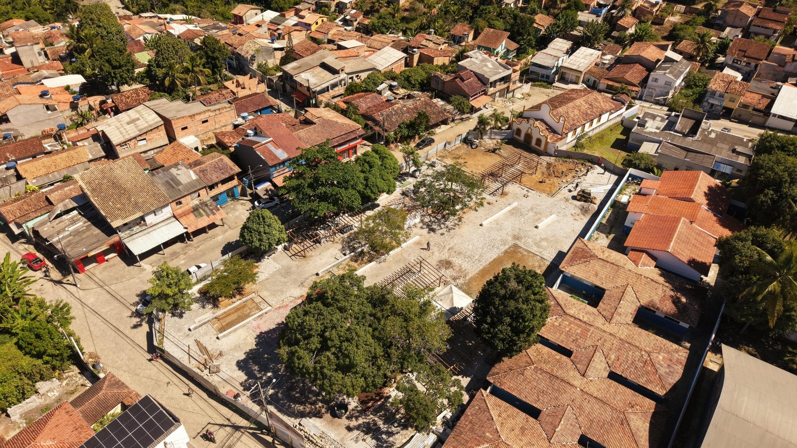 Prefeitura de Porto Seguro revitaliza Praça do bairro Santigo, em Arraial d’Ajuda