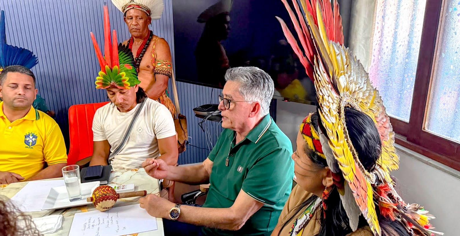 Prefeito Jânio Natal reafirma apoio aos indígenas da Aldeia Velha