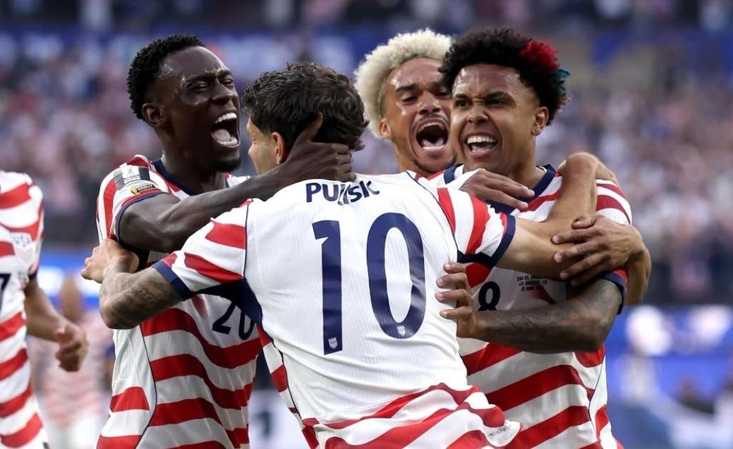 EUA goleiam Paraguai e estreiam com moral na Copa do Mundo