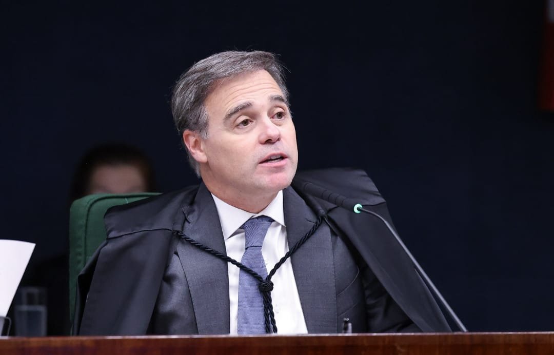 Mendonça pede material da quebra de sigilo da amiga de Lulinha a PF
