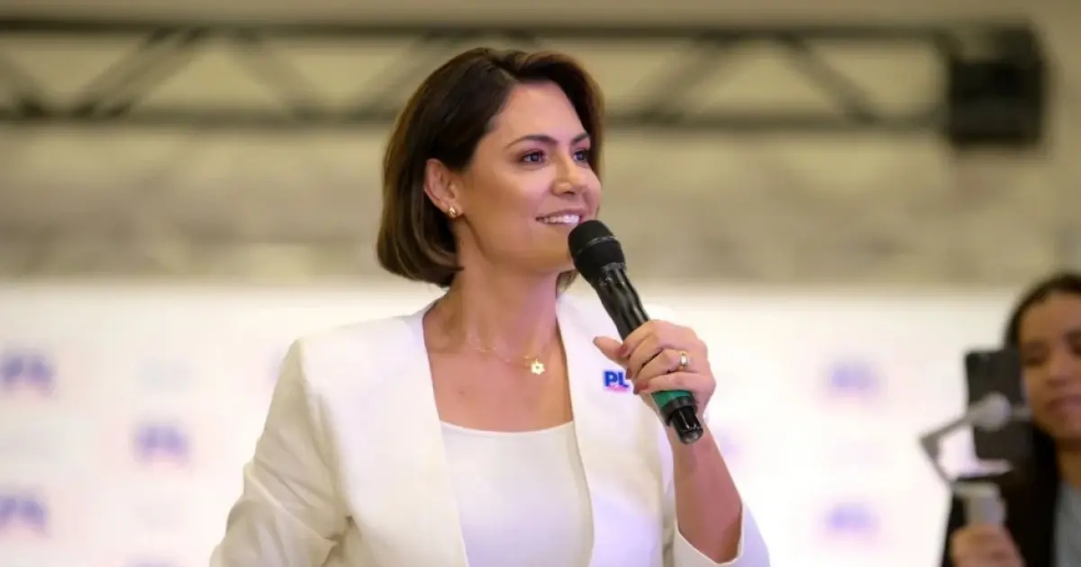 Pesquisa revela que Michelle Bolsonaro é a mulher com mais poder no país, à frente de Janja, Dilma, Anitta e Virgínia