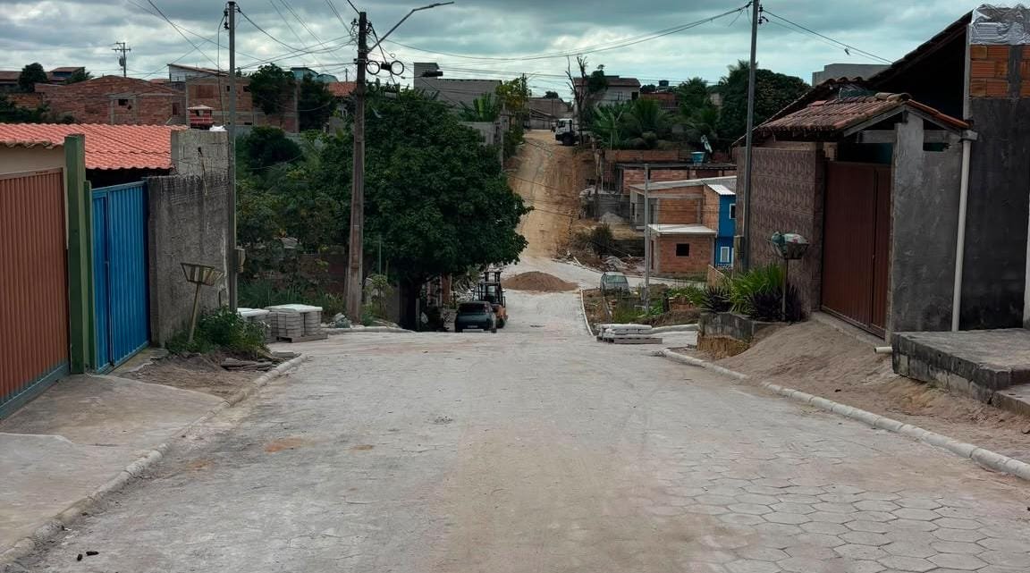 Alto das Vilas vive grande transformação com avanço da pavimentação em Arraial d’Ajuda