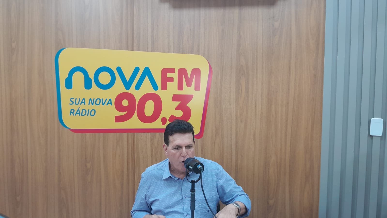 Paulo Dapé destaca segurança, infraestrutura e cenário político em entrevista à Rádio Nova FM