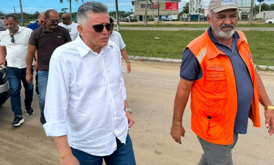 Prefeito Jânio Natal vistoria obras de ampliação e melhorias no semianel viário